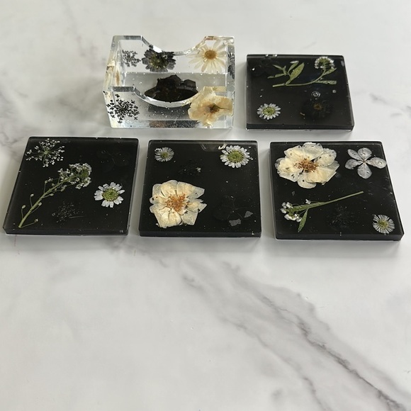 Handmade floral coasters - Picture 4 of 5